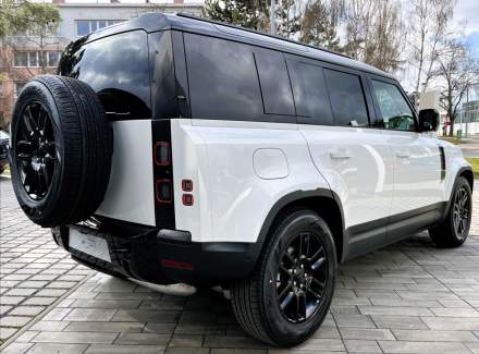 Land Rover - Defender