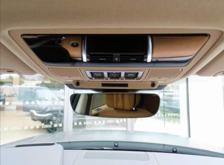 Land Rover - Discovery