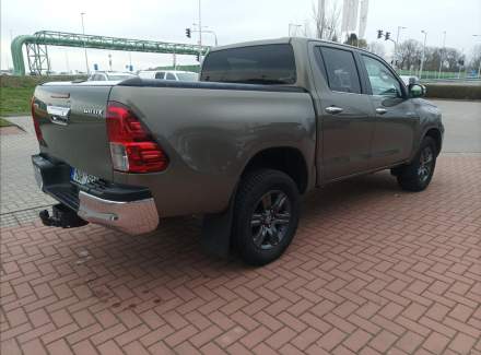 Toyota - Hilux