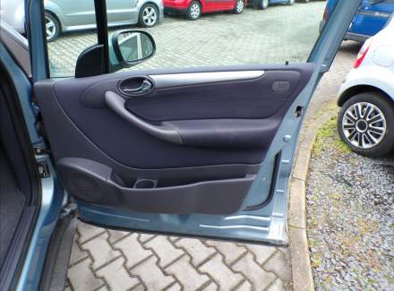 Mercedes-Benz - A-class