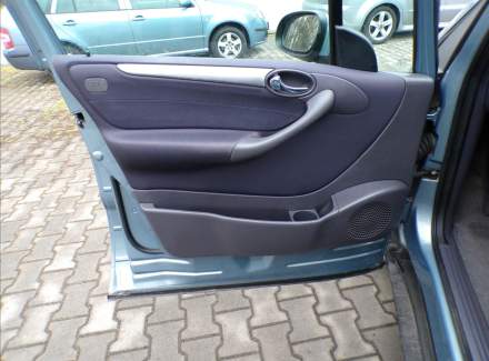 Mercedes-Benz - A-class