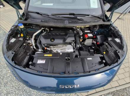 Peugeot - 5008