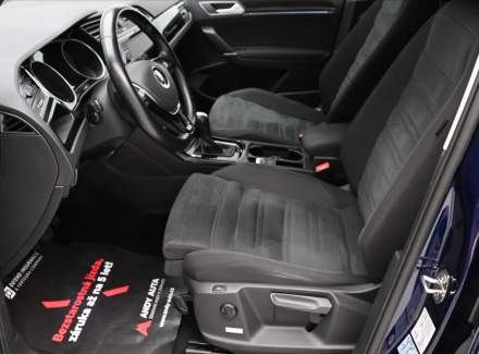 Volkswagen - Touran