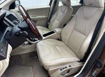 Volvo - XC60