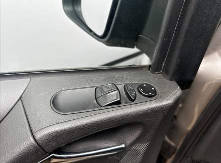 Mercedes-Benz - Vito