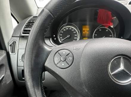 Mercedes-Benz - Vito