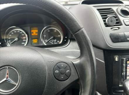 Mercedes-Benz - Vito