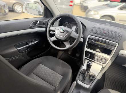 Škoda - Octavia