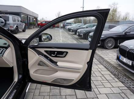 Mercedes-Benz - S-class