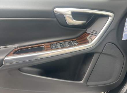 Volvo - V60