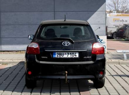Toyota - Auris
