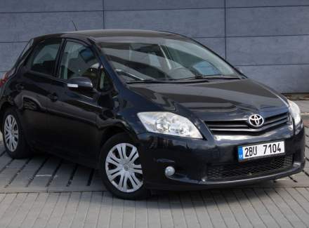 Toyota - Auris