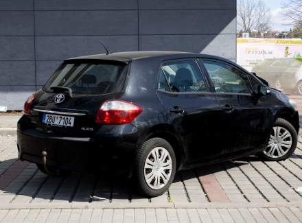 Toyota - Auris
