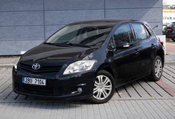 Toyota - Auris