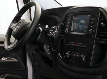 Mercedes-Benz - Vito