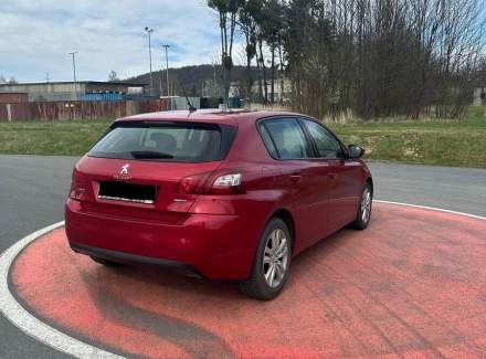 Peugeot - 308
