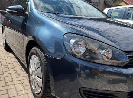 Volkswagen - Golf