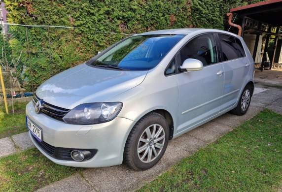 Volkswagen - Golf