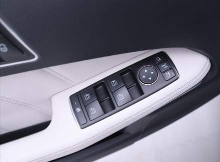 Mercedes-Benz - E-class