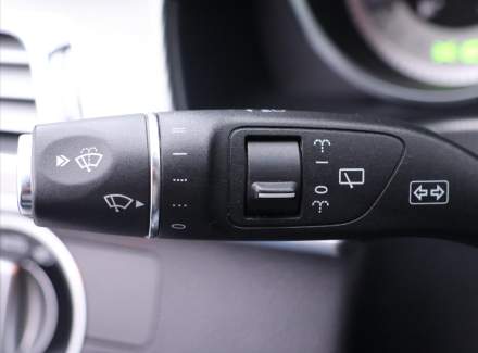 Mercedes-Benz - E-class