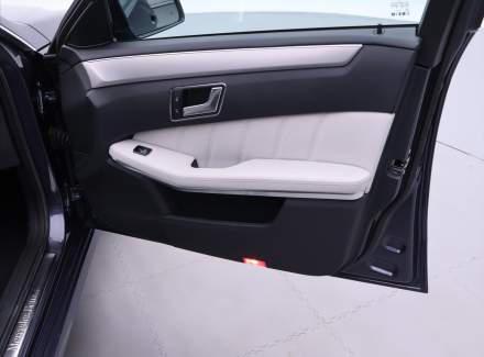 Mercedes-Benz - E-class