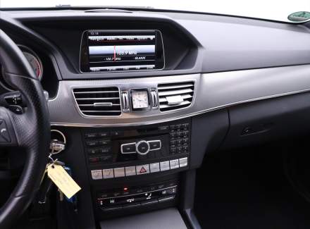 Mercedes-Benz - E-class