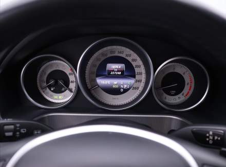 Mercedes-Benz - E-class