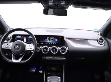 Mercedes-Benz - GLA