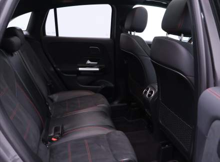 Mercedes-Benz - GLA