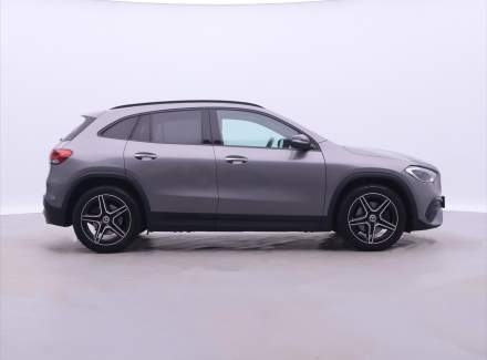 Mercedes-Benz - GLA