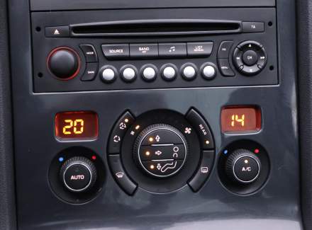 Peugeot - 5008