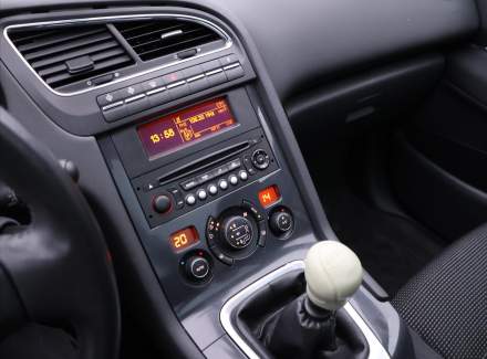 Peugeot - 5008