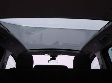 Peugeot - 5008