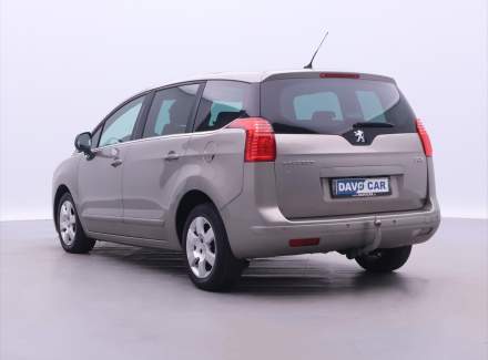 Peugeot - 5008