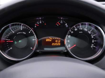 Peugeot - 5008