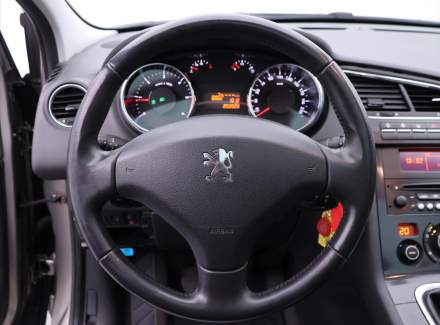 Peugeot - 5008