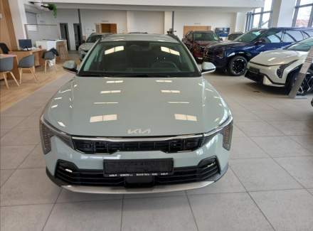 Kia - K4