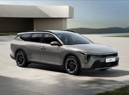 Kia - K4