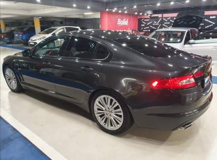 Jaguar - XF