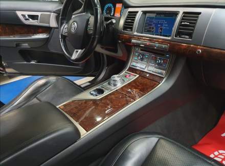 Jaguar - XF