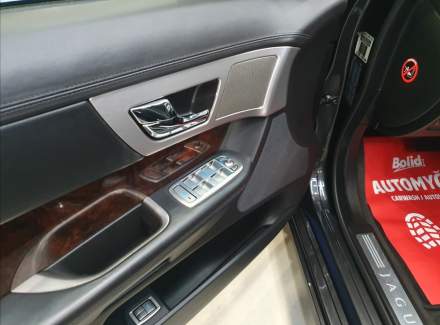 Jaguar - XF