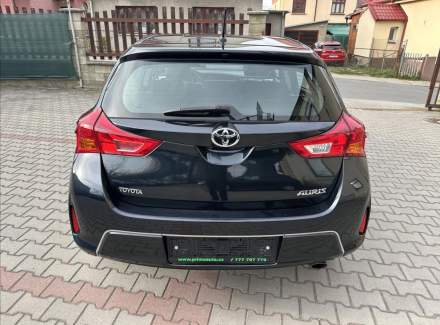 Toyota - Auris