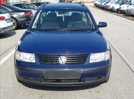 Volkswagen - Passat