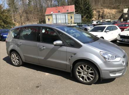 Ford - S-MAX