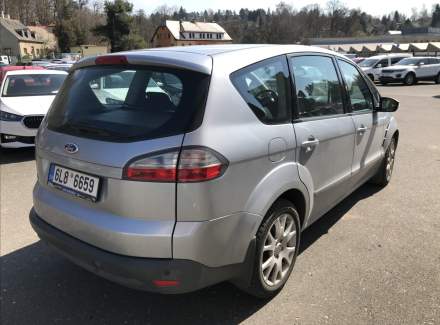 Ford - S-MAX