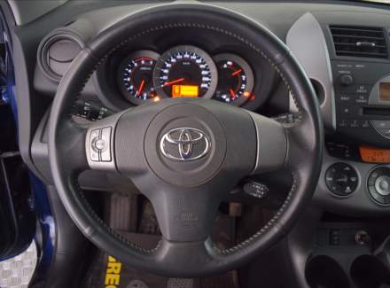 Toyota - RAV 4