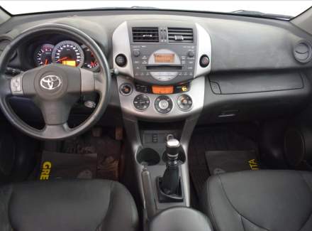 Toyota - RAV 4