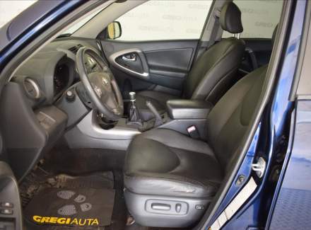 Toyota - RAV 4