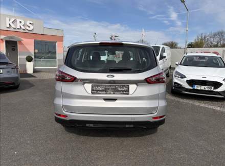 Ford - S-MAX