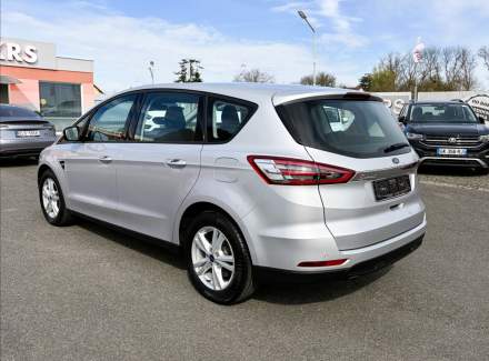 Ford - S-MAX